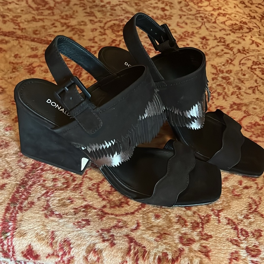 DONALD /PLINER. FRINGE  SHOES
